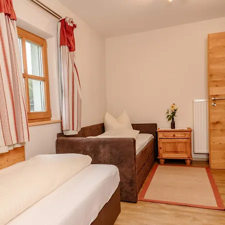 5 Sterne Tulpe Dienberger Hof Apartman